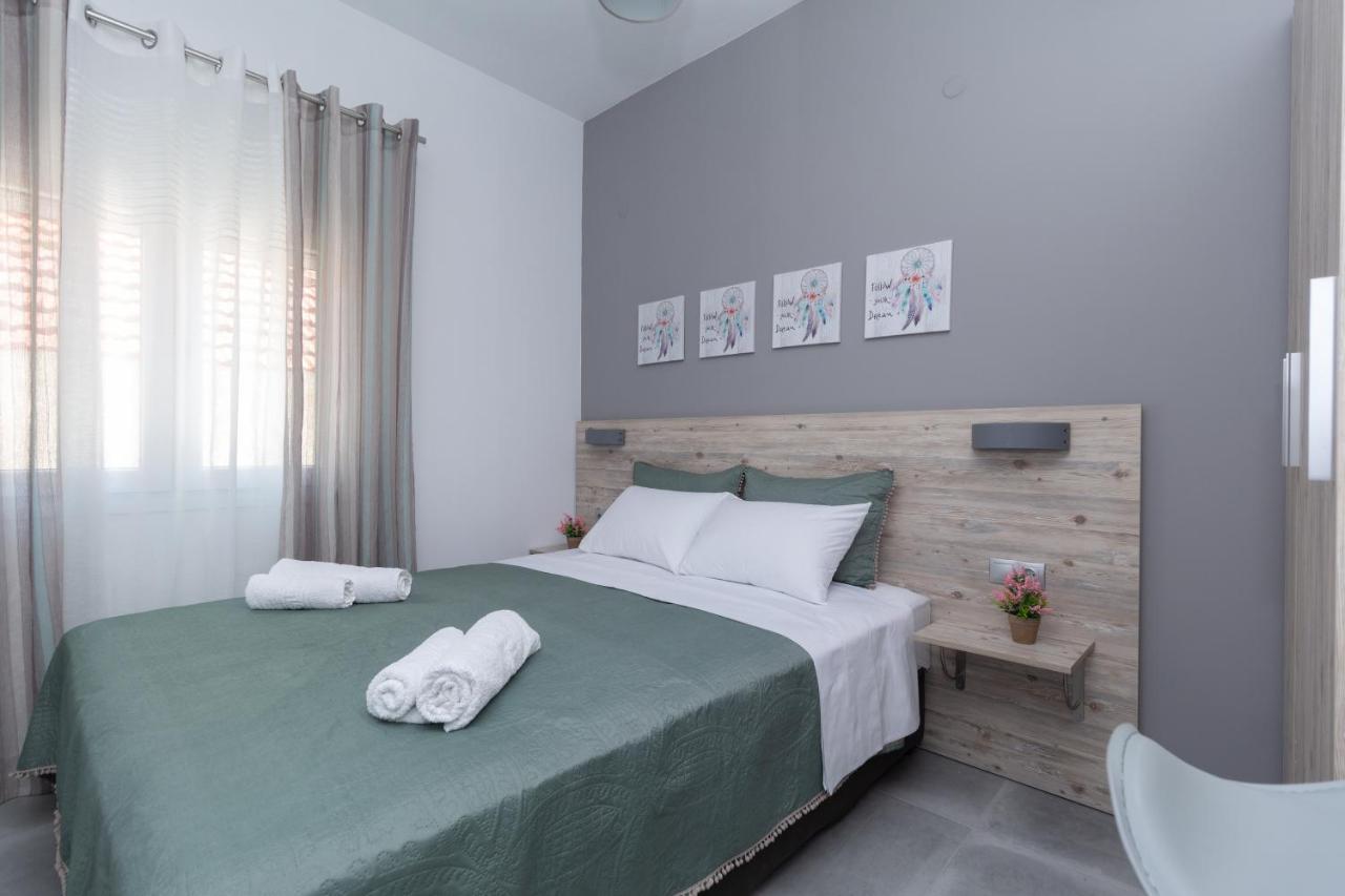 Golden Seaside 2 Apartment เนอาโรดา ภายนอก รูปภาพ